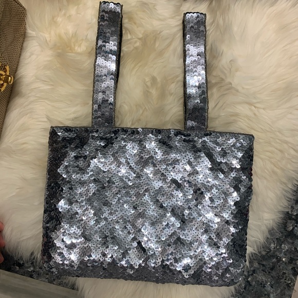 ❌SOLD❌Vintage Chanel sequin evening hand bag - Picture 4 of 10